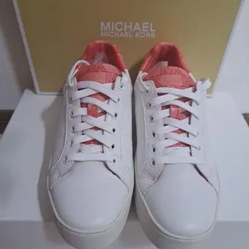 새상품급 MICHAEL KORS 마이클코어스 스니커즈