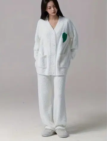 미사용 새상품 당일 발송 화이트 보아 룸웨어 상하의 세트