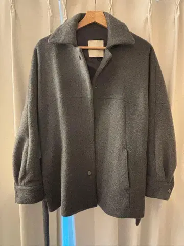 STUDIOUS 그레이 허리 리본 자켓