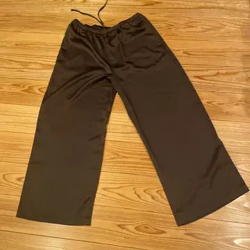 UNIQLO 새틴 이지 팬츠 브라운 XXL 사이즈 유니클로