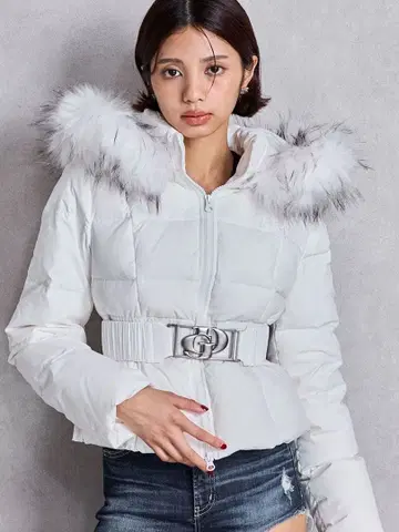 [ 미사용 새상품 ] GD 벨트 포함 숏 다운 코트