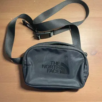 THE NORTH FACE 블랙 숄더백