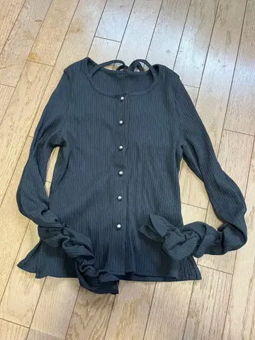 블랙 긴팔 상의 사이즈 F