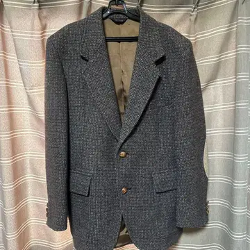 그레이 계열 울 혼방 테일러드 자켓