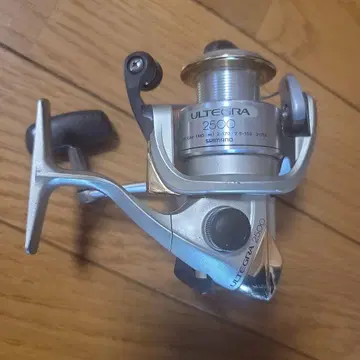 Shimano ULTEGRA 2500 스피닝 릴