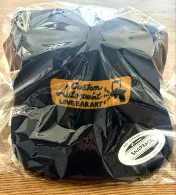 LOVEEARART 네이비 캡