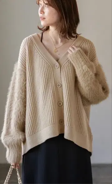 noble 노블 퍼 슬리브 니트 가디건