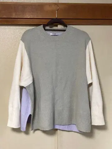 COS 100% CASHMERE 크루넥 니트