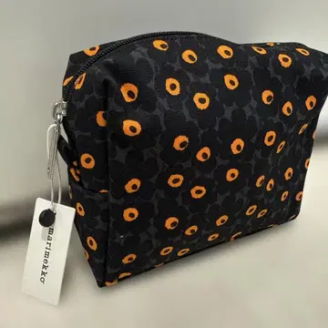 마리메꼬 블랙 오렌지 도트 파우치