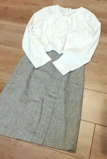 긴팔 블라우스 무릎 기장 원피스 헤링본 무늬