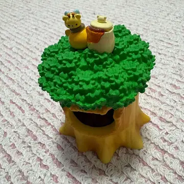 리락쿠마 나무 모양 입상