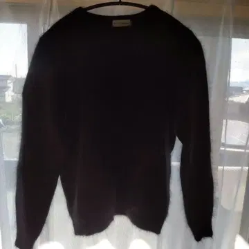 블랙 모헤어 크루넥 스웨터