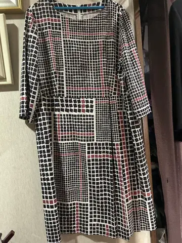 레리안 17+ 모던한 그리드 패턴 원피스 가슴 너비 58 기장 102