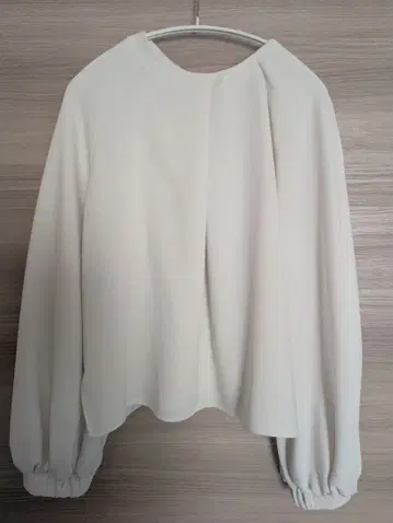 UNITED TOKYO 화이트 블라우스 사이즈 FREE