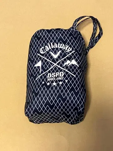Callaway 지그재그 패턴 경량 바스락 자켓 컴팩트