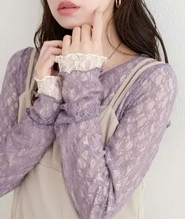 택 포함 새상품 내추럴 꾸뛰르 리버서블 레이스 상의