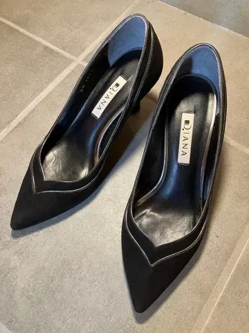 DIANA 다이애나 블랙 스틸레토 힐