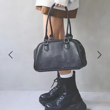 PAGEBOY 페이지 보이 라운드 보스턴 백 블랙