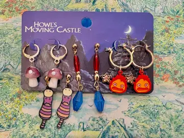 하울의 움직이는 성 귀걸이 해외 지브리 HOT TOPIC