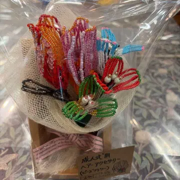 성인식용 비즈 머리 장식