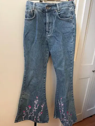 구제 의류 꽃무늬 자수 플레어 데님 팬츠