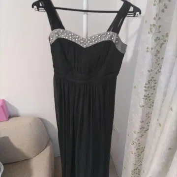 블랙 롱 드레스 펄 장식 포함