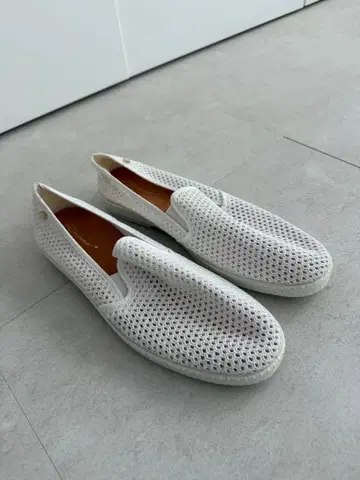 RIVIERAS 메쉬 화이트 슬립온