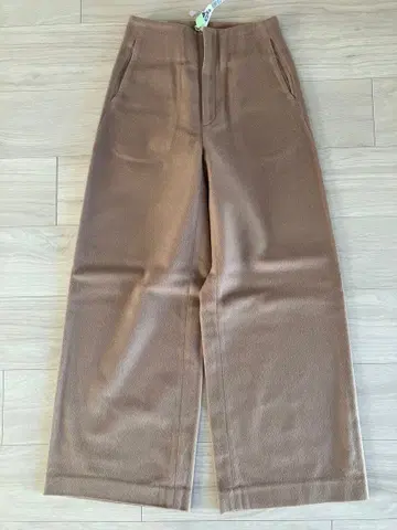 두지엠 클라세 울 와이드 팬츠