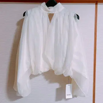 snidel 미사용 새상품 상의
