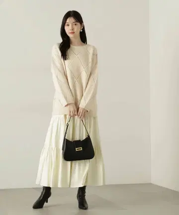 파우더 새틴 캉캉 스커트