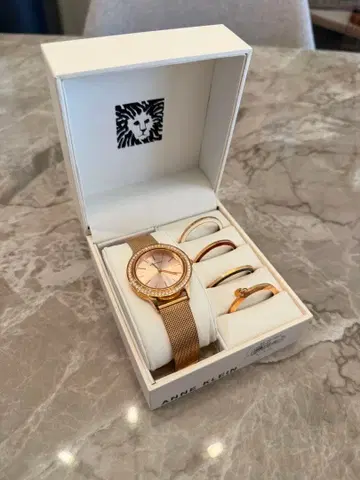 ANNE KLEIN 로즈 골드 손목시계