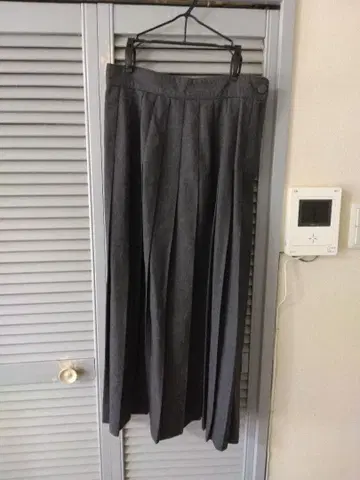 새상품급 David Brooks 울 플리츠 롱 스커트 다크 그레이 미국