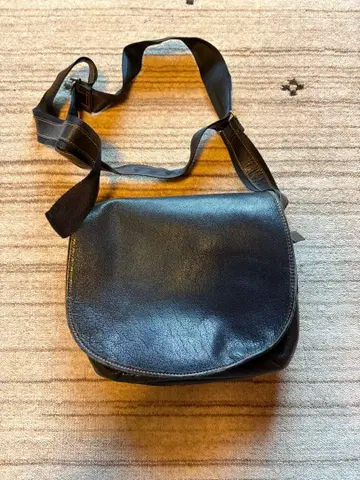 OSAM 가죽 숄더백