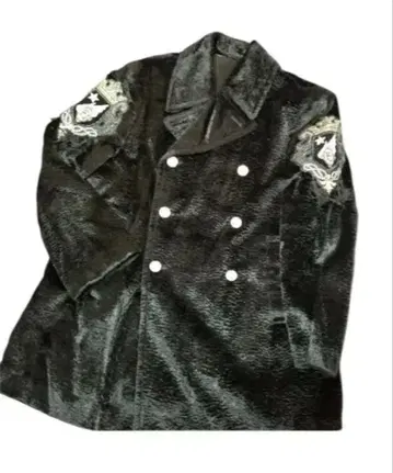 초레어 FICCE 요시유키 코니시 벨벳 코트 엠블럼 자수