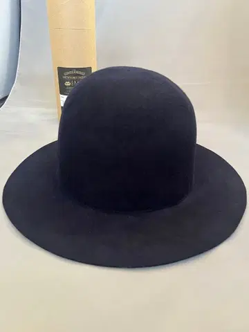 COMESANDGOES 카무즈앤고스 햇