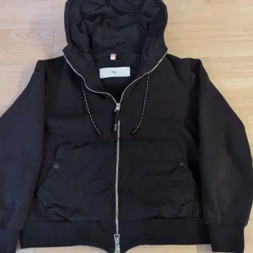 PMDS 블랙 후드 부착 후드티