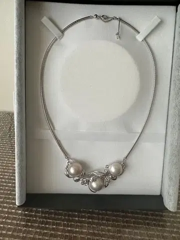 엘레강트한 실버 펄 목걸이