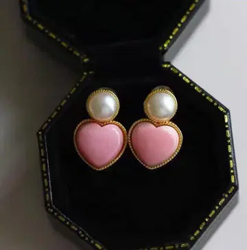 하트형 귀걸이 핑크 소라고둥과 펄