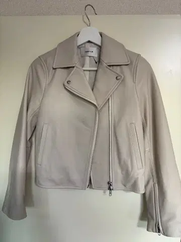 FRAY I.D 가죽 라이더 자켓 라이트 베이지 천연 가죽