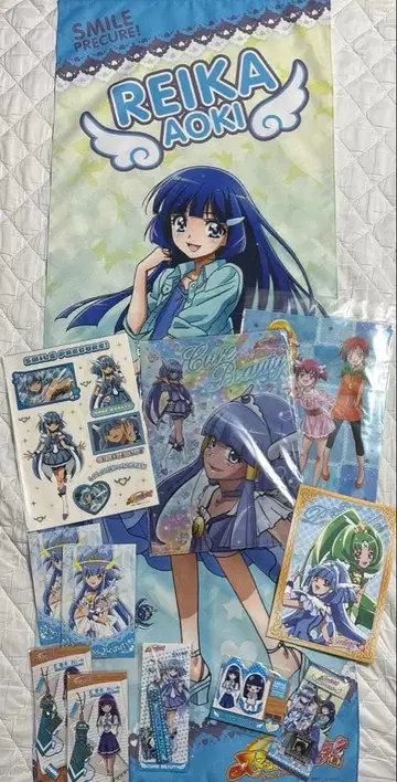 스마일 프리큐어 아오키 레이카, 큐어 뷰티 굿즈