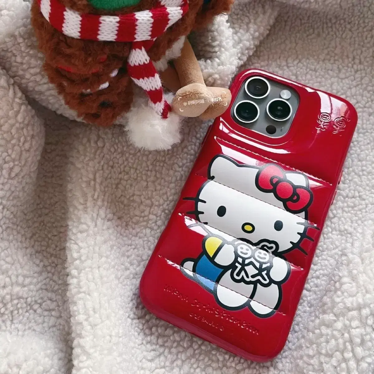 The Urban Sophistication iPhone16pro Puffer Case® - Polka Dots