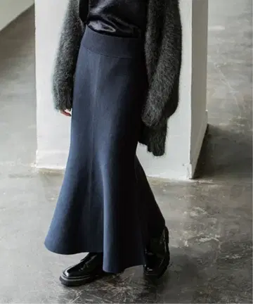 noble MINA 스무스 니트 머메이드 스커트