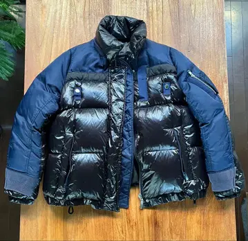 다운 자켓 sacai 스타일 이소재 절개