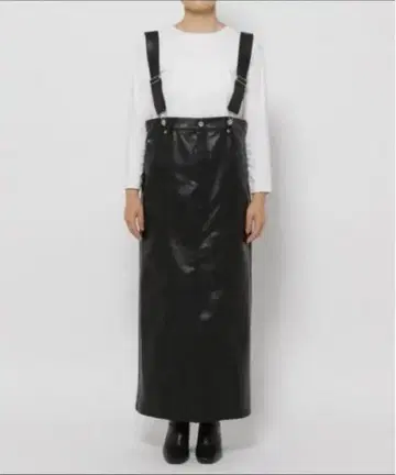 LOWRYS FARM 블랙 가죽 서스펜더 롱 스커트
