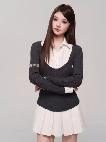 andwang Uniform pleated mini onepiece