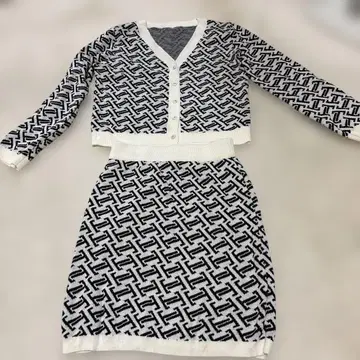 기하학 패턴 스커트 셋업 M