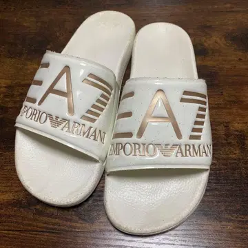 EA7 EMPORIO ARMANI 화이트 샌들