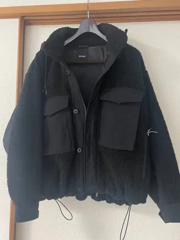 보아 자켓 블랙 후드 부착 BEAMS