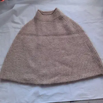 ZARA 베이지 리브 판초