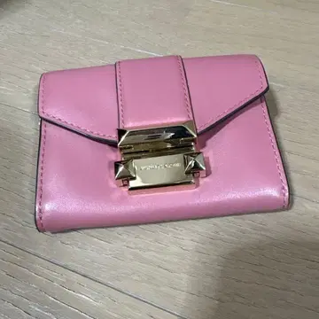 새상품급 마이클코어스 핑크 가죽 카드 케이스